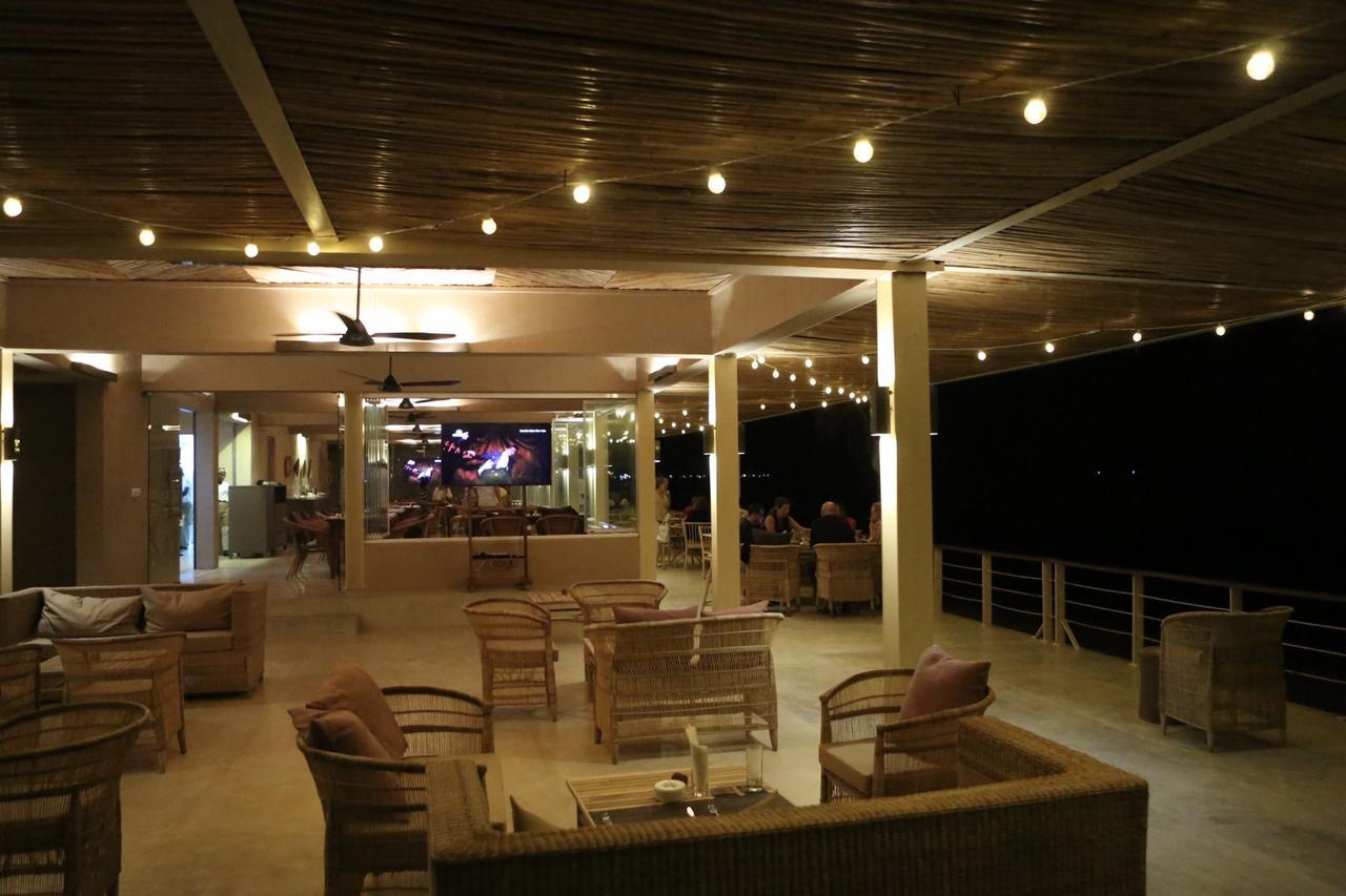 Kirimizi Hotel & Restaurante Пемба Екстериор снимка